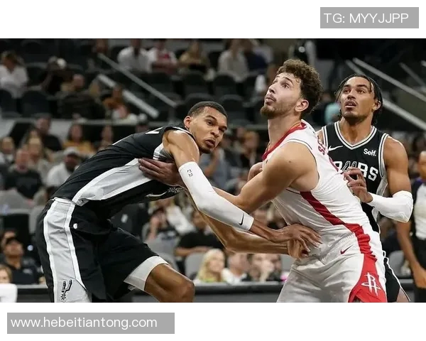 火箭与马刺季后赛四场激战回顾球员表现与战术分析